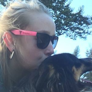 Meet your Posher, Kelly